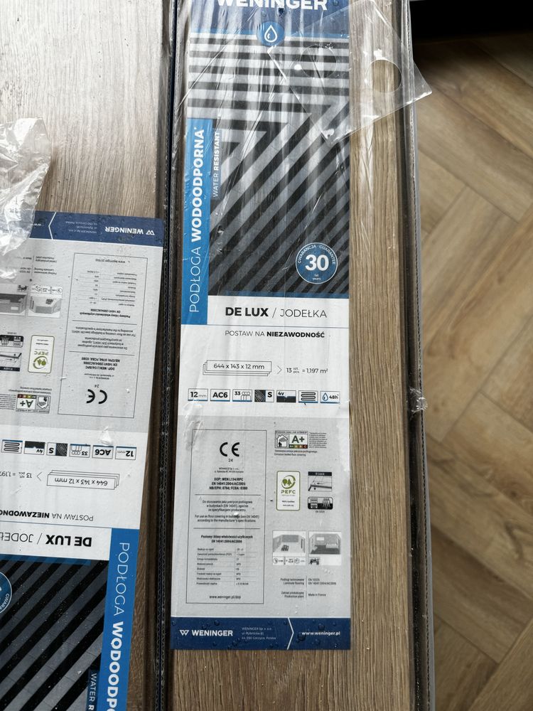 Weninger DE LUX JODEŁKA Dąb California 17,5m2