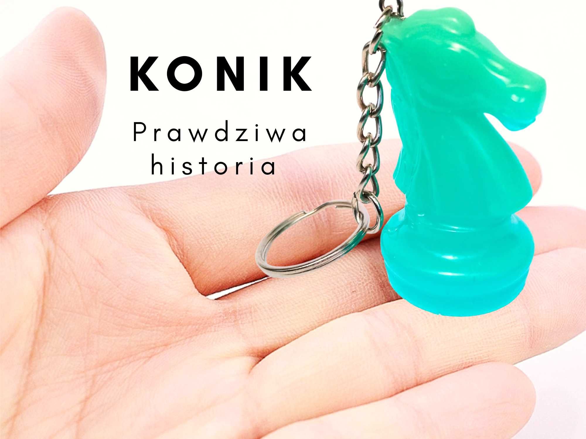 NA PREZENT Eko brelok konik szachy świecący w ciemności