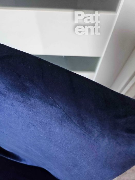 Welurowe pokrowce na krzesła 4 sztuki miękkie granatowe