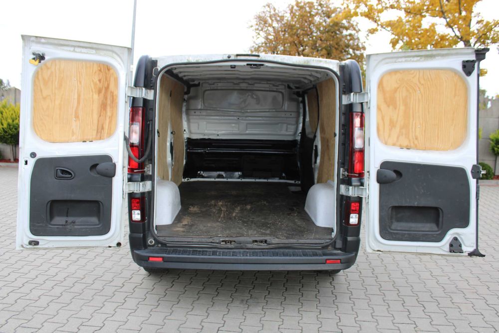 Renault Trafic III L2H1 2018Rok Przebieg 112652KM Salon PL VAT-1