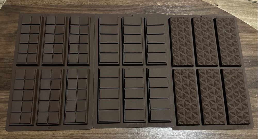 Zestaw foremek silikonowych do czekolady