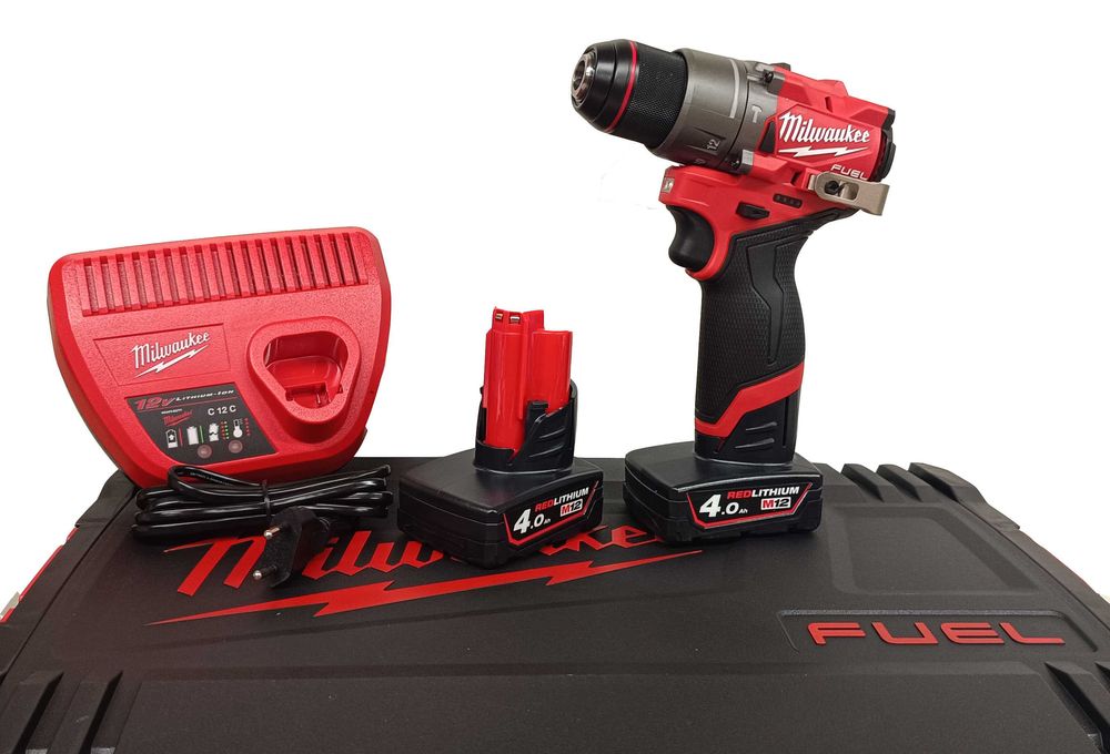 Wiertarko wkrętarka z udarem Milwaukee M12 FPD2-402x 2x4 AH