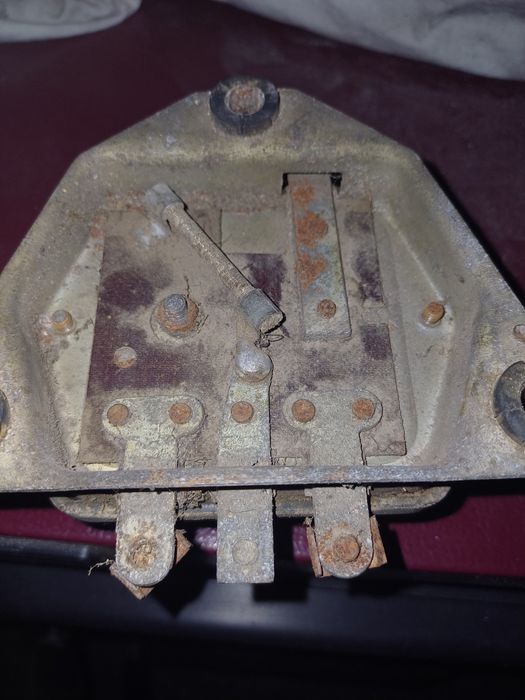 Реле регулятор РБ 1