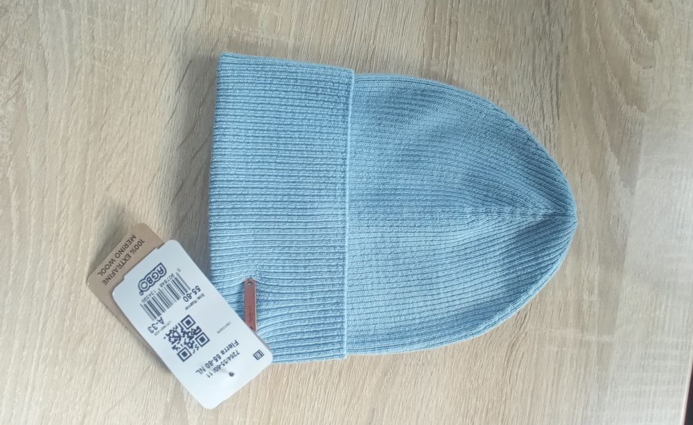 Czapka damska 100 proc welna merino niebieska