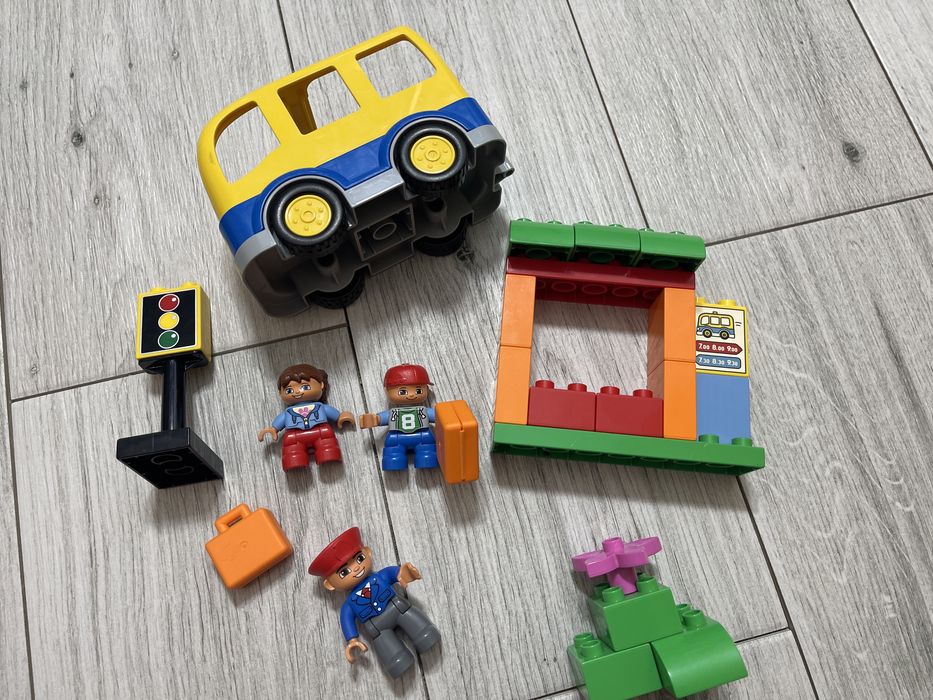 Lego duplo  Autobus szkolny 10528