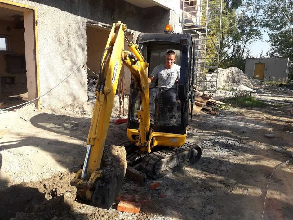 Wykopy pod fundament ogrodzenie drenaż studnię przyłącza kanalizacji