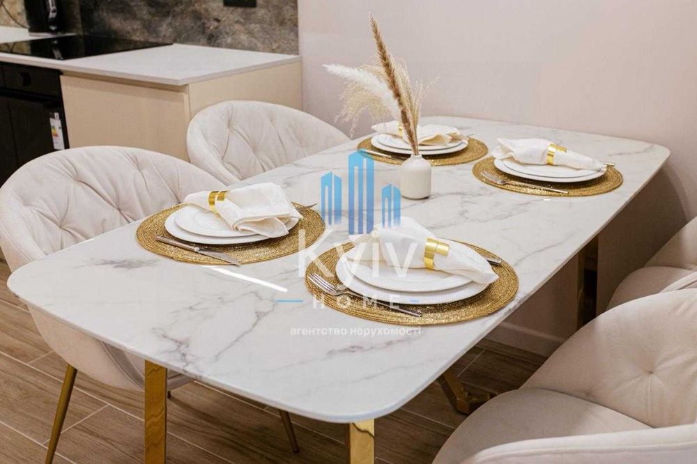 Продаж квартири, ЖК Камертон, з ремонтом, вул. Річкова