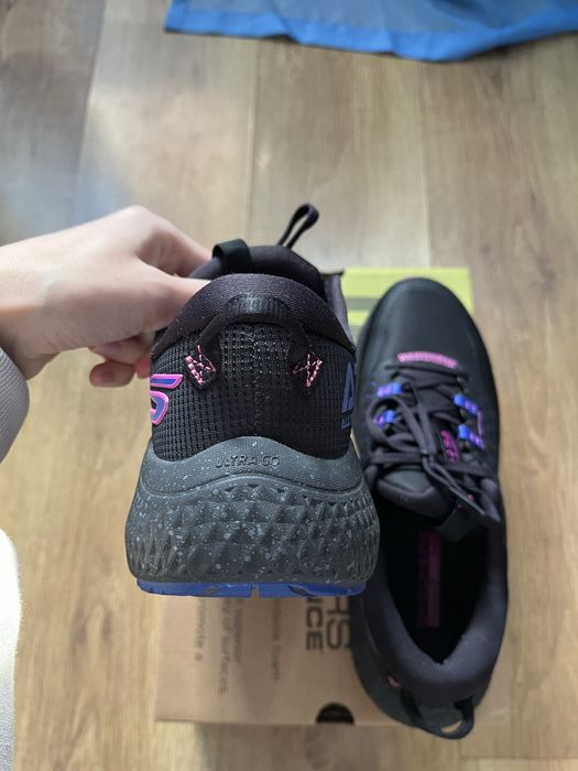 Бігові кросівки Skechers Go Run Supersonic Max AT (39 розмір - 26 см)