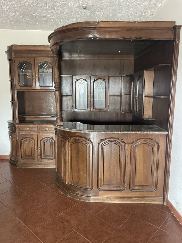 Bar em madeira de Castanho