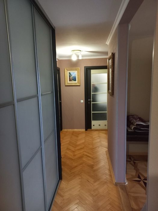 Оренда 3 кімнатної квартири по вул. Захисників України