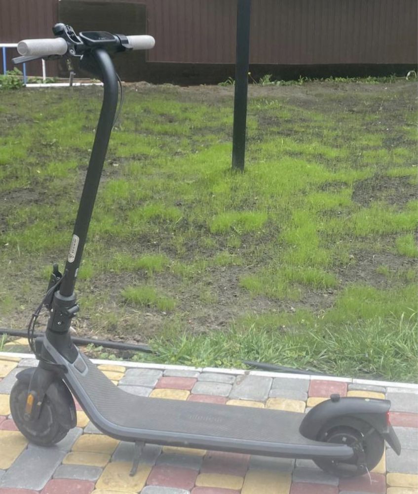 Електросамокат Segway Ninebot E2 E Black