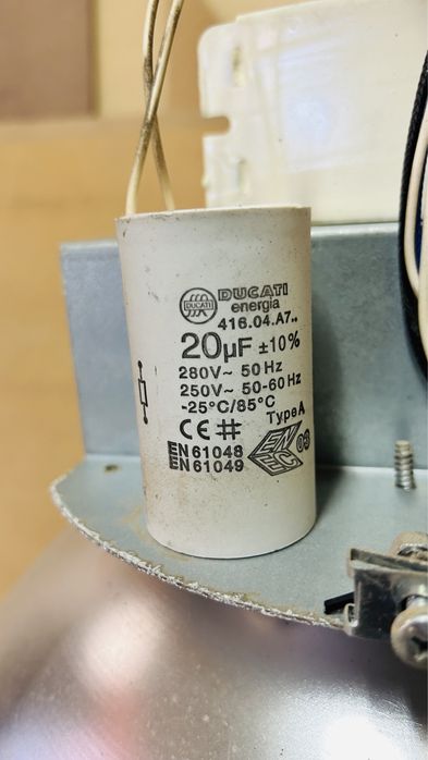 Campânula Industrial com lâmpada