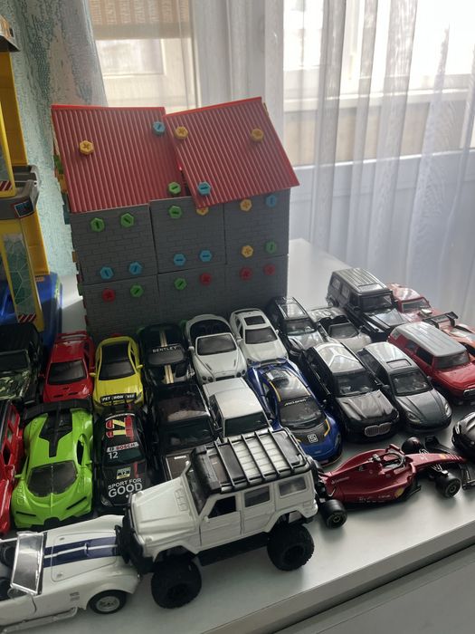 Колекційні машинки