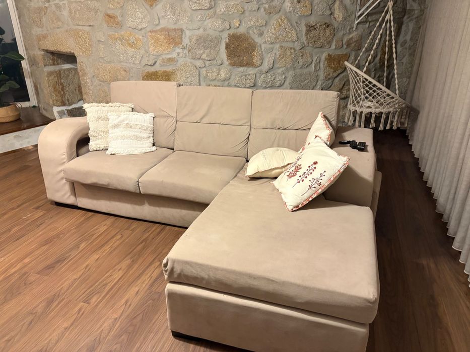 Mobília de sala sofá aparador mesa e cadeiras e oferta móvel tv