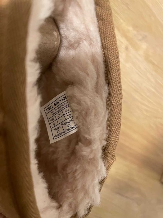 Nowe, oryginalne buty UGG Classic Ultra Mini Platform Boot