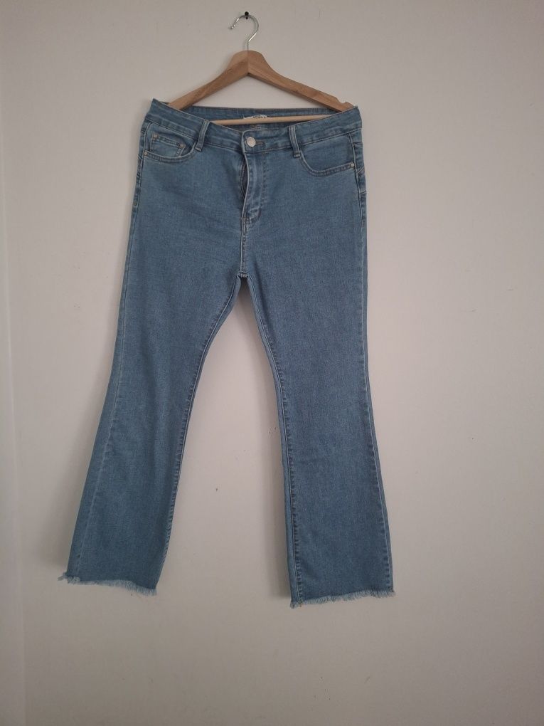 Calça  n44 novas sem itiqueta