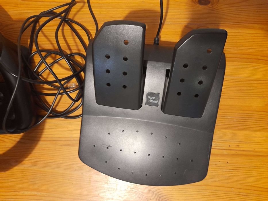 Kierownica ,,SMART SEPANG PRO " z pedałami.