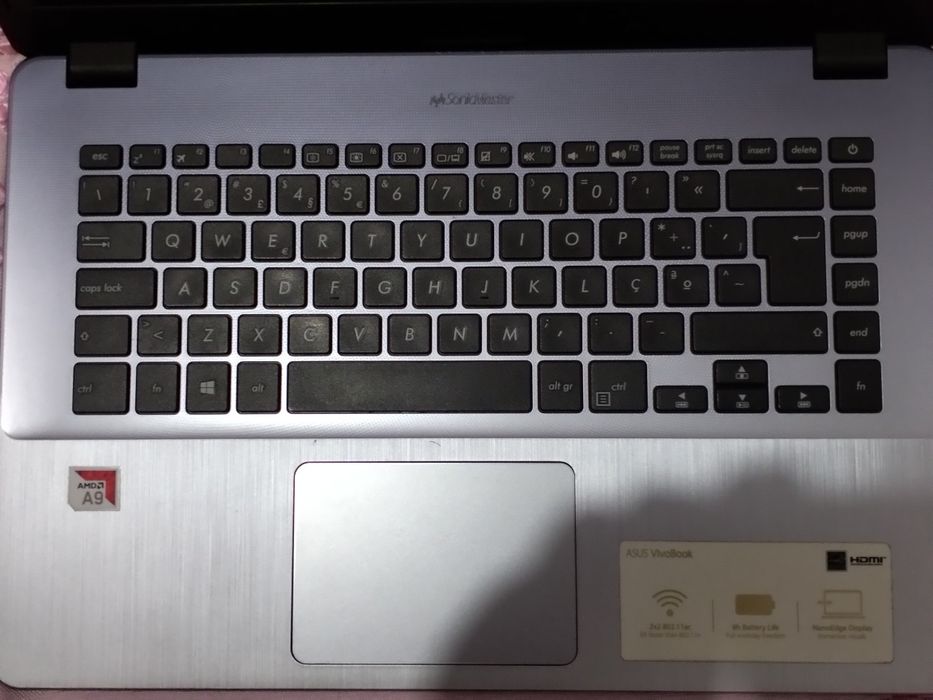 Portátil ASUS vivo book