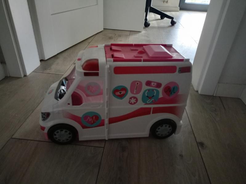 Samochód Karetka Barbie