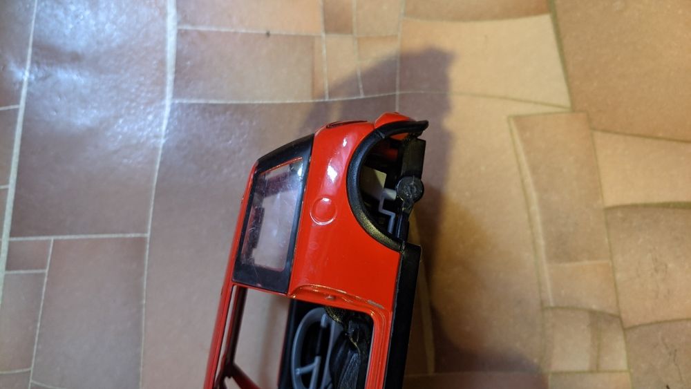 Продам модель машины Bmw Mini Cooper от Bburago,под реставрацию.