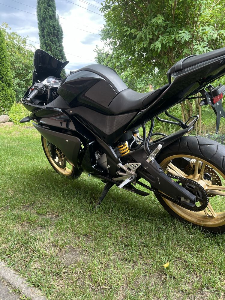 Yamaha yzf r125 uszkodzona 2010r