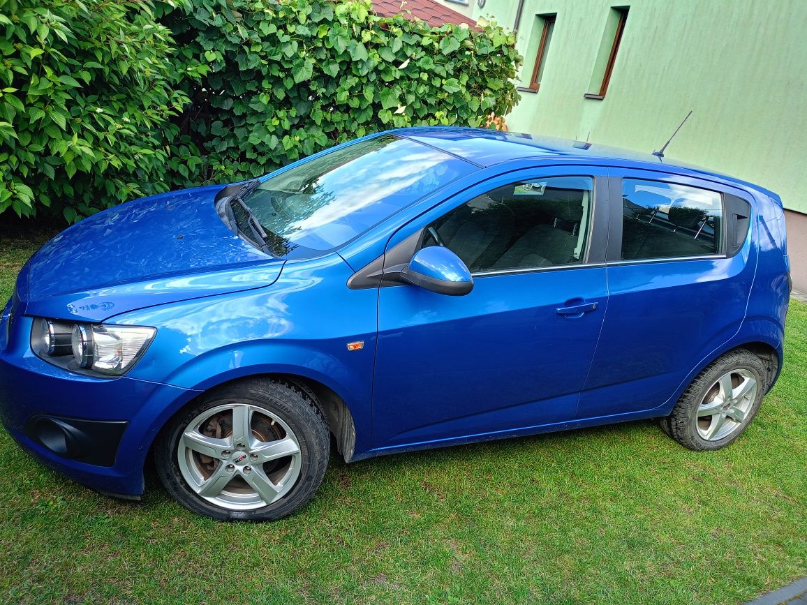 Chevrolet Aveo lt+