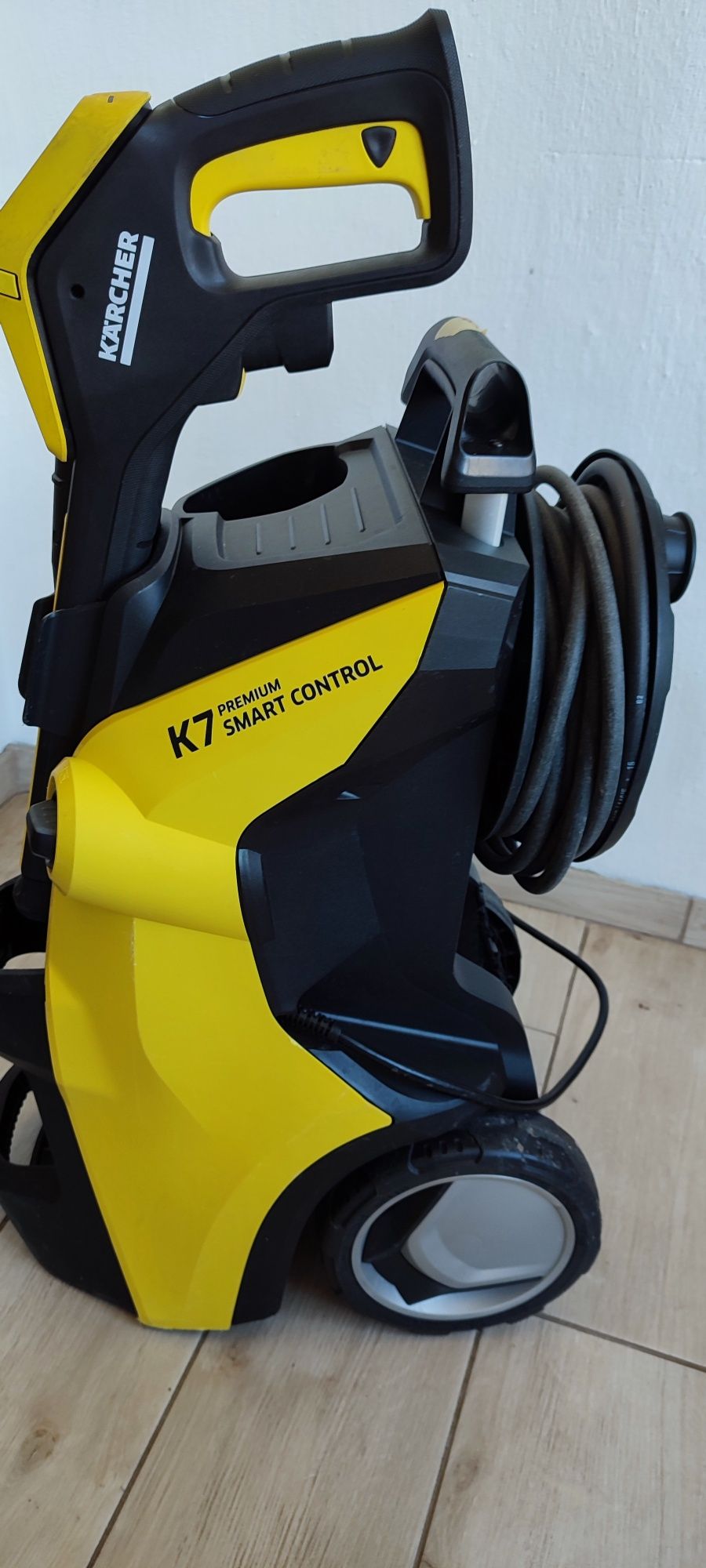 Побутова мийка Karcher k7 premium smart control