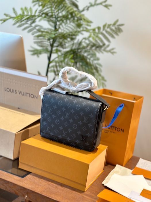 Louis Vuitton District мужская сумка мессенджер папка оригинал