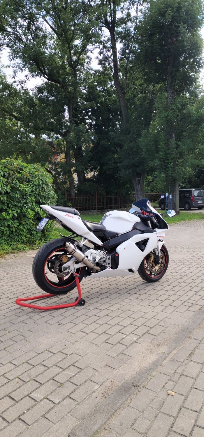 Honda CBR 954RR Fireblade