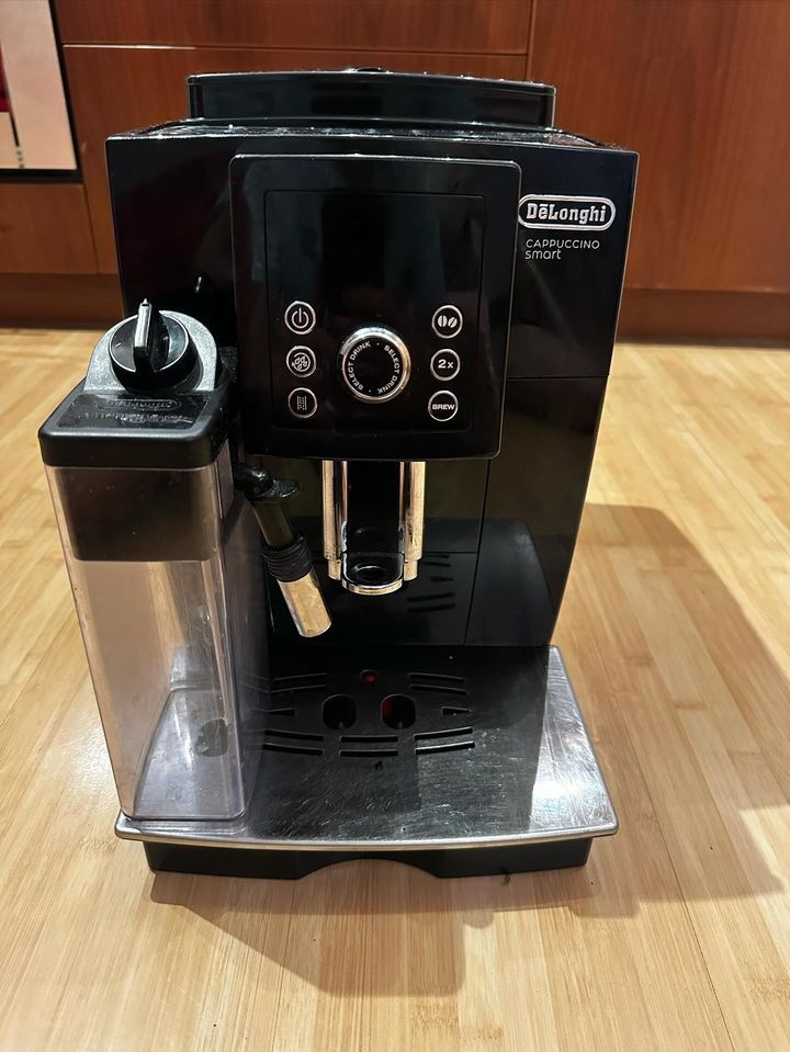 Ekspres DeLonghi