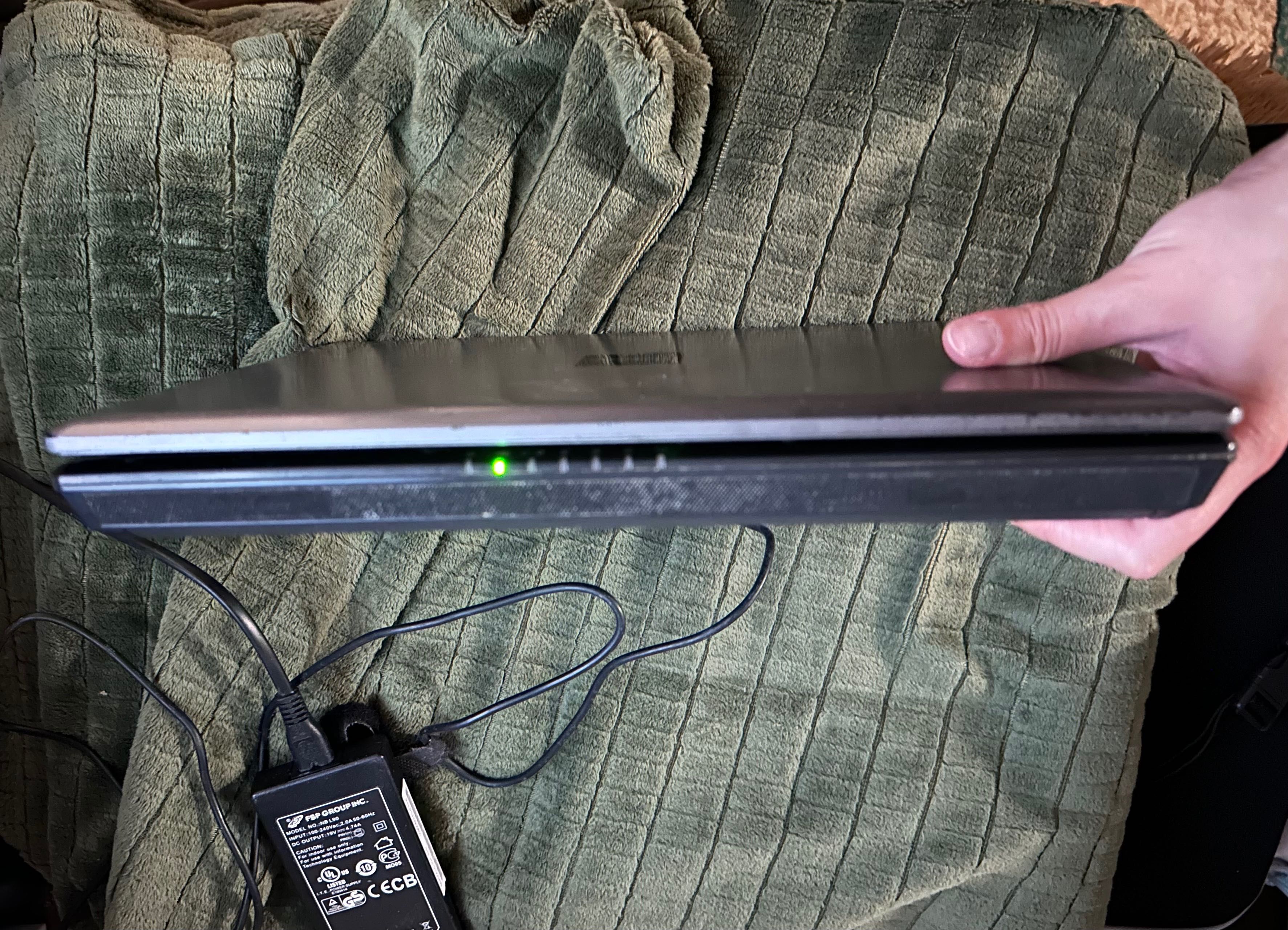 Ноутбук Fujitsu-Siemens Esprimo U9200