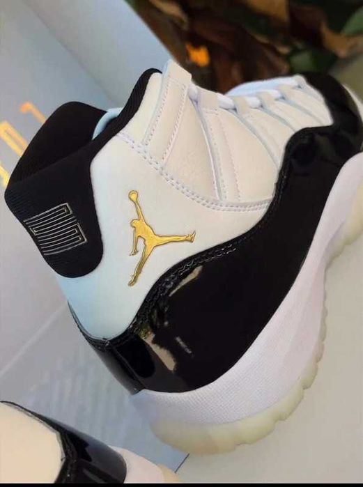 NikeAir Jordan11RetroDMP Gratitude R.40