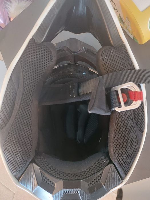 Capacete airoh 2023