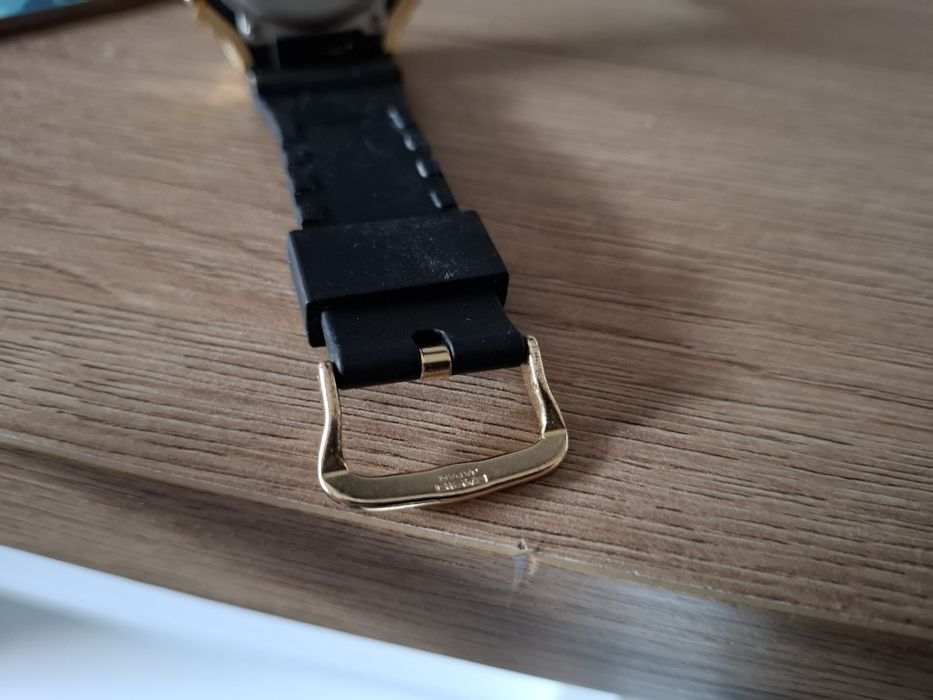 Casio G-Shock GM 2100 gold