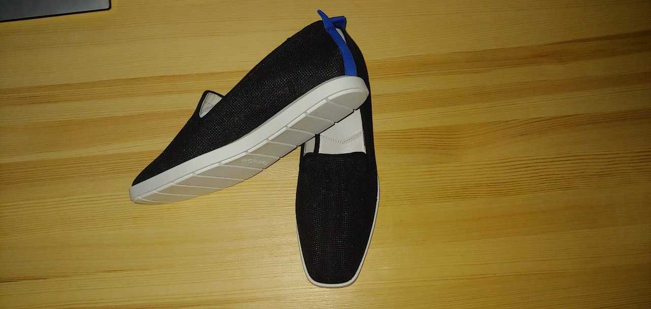 Franco Sarto Slip on (EUR 39)