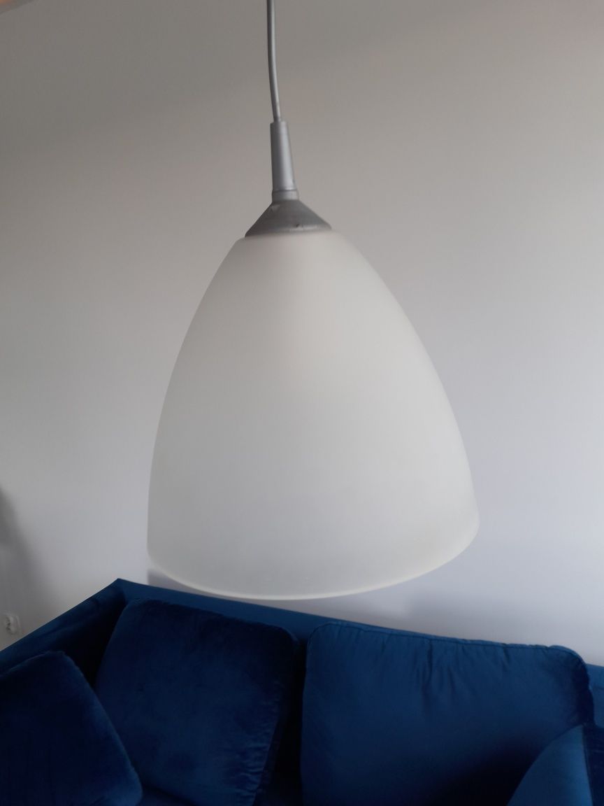 Lampa, klosz niewielka i ładna