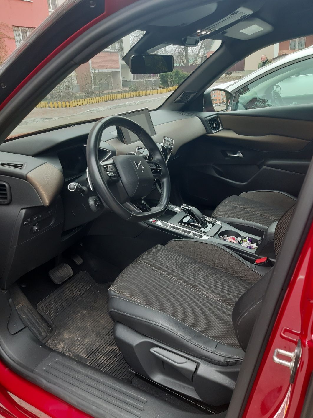 Продам супер экономный женский кроссовер Ситроен DS 3