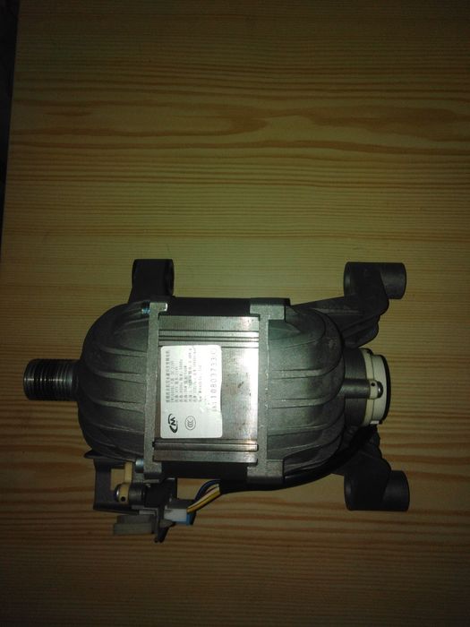 Продаются электродвигатели