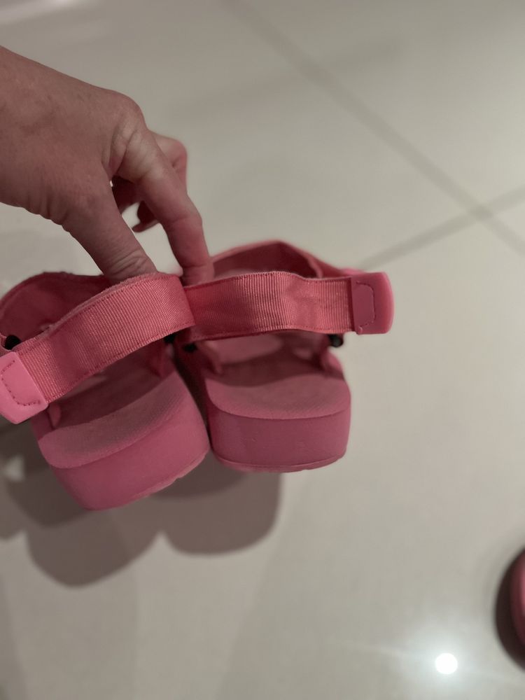 ZARA sandalki różowe rozmiar 34 stopa 20-21 cm wkladka 22 cm