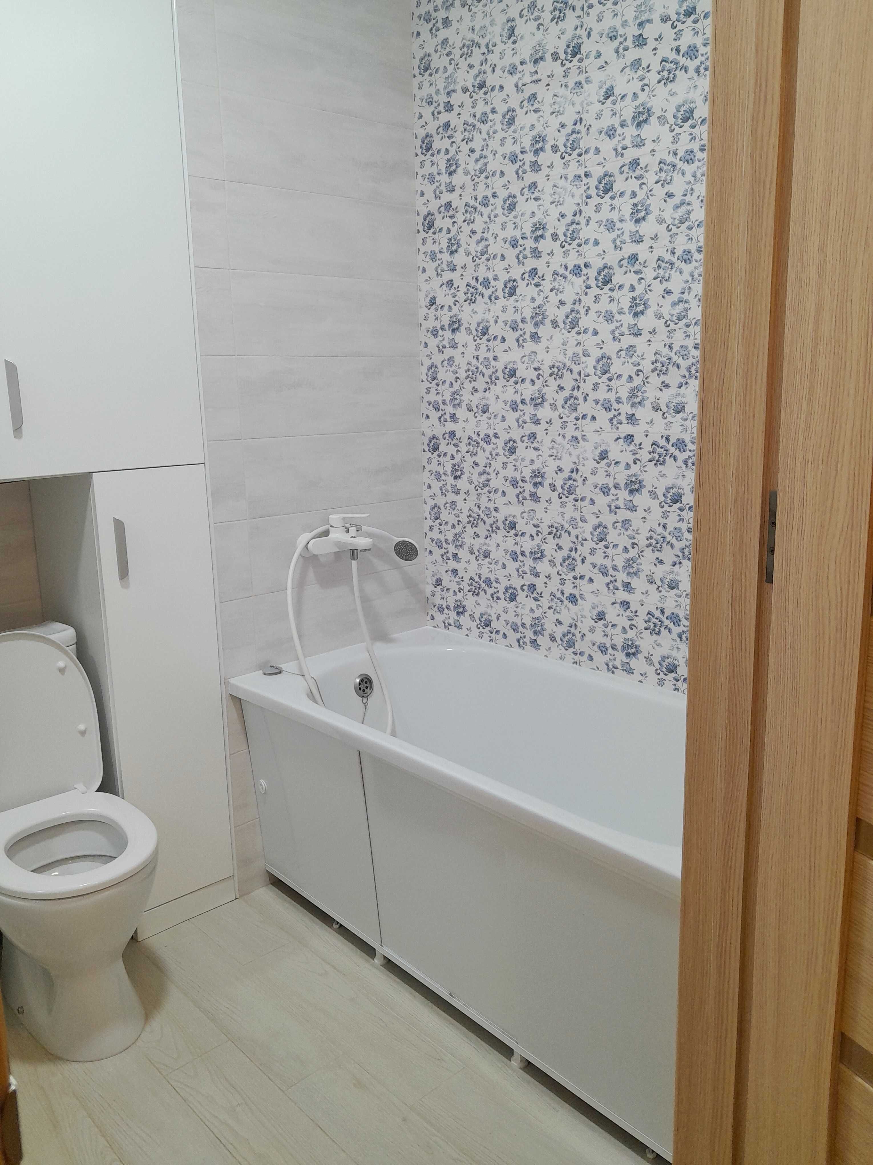 Продам 2к кв. на Победе 4,в ЖК Пятый Континент с новым ремонтом.Победа