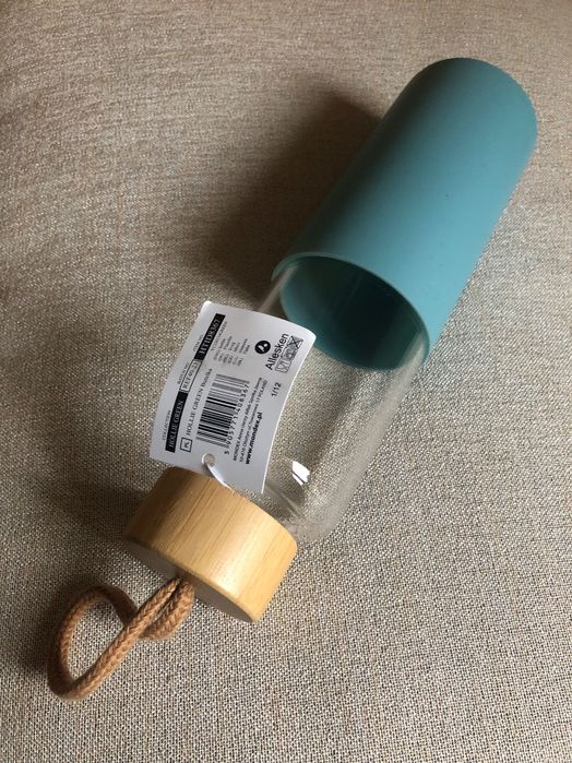 Szklana butelka na wodę bidon