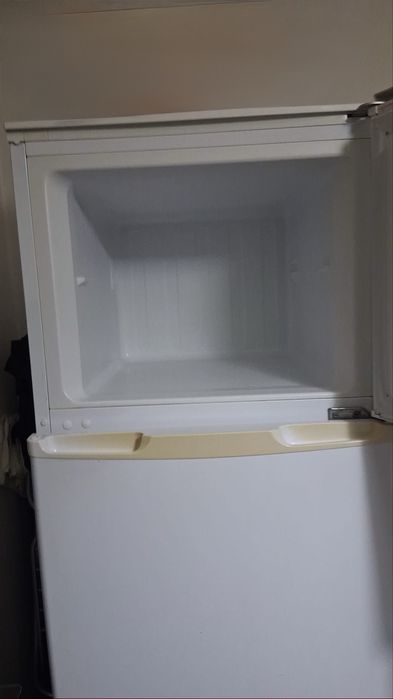 Geladeira usada miradouro Setúbal