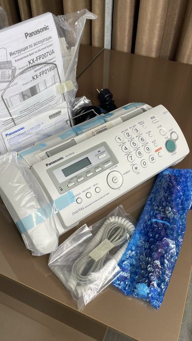 Телефон факс Panasonic KX-FP218UA