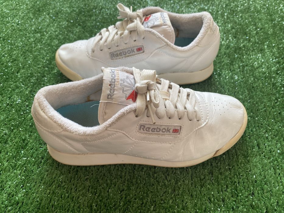 Жіночі/дитячі кросівки reebok  36