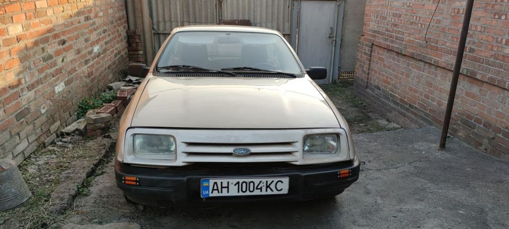 Авто Ford Sierra MK1