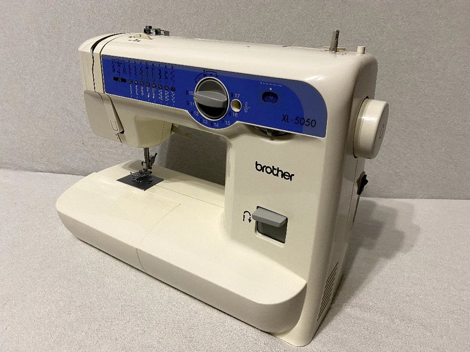 Швейная машинка Brother XL5050 швейна машина