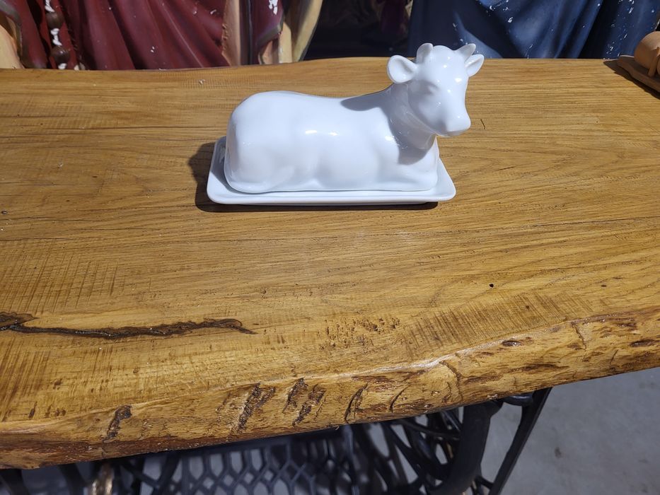 Maselniczka krowa ceramiczna retro styl wiejski