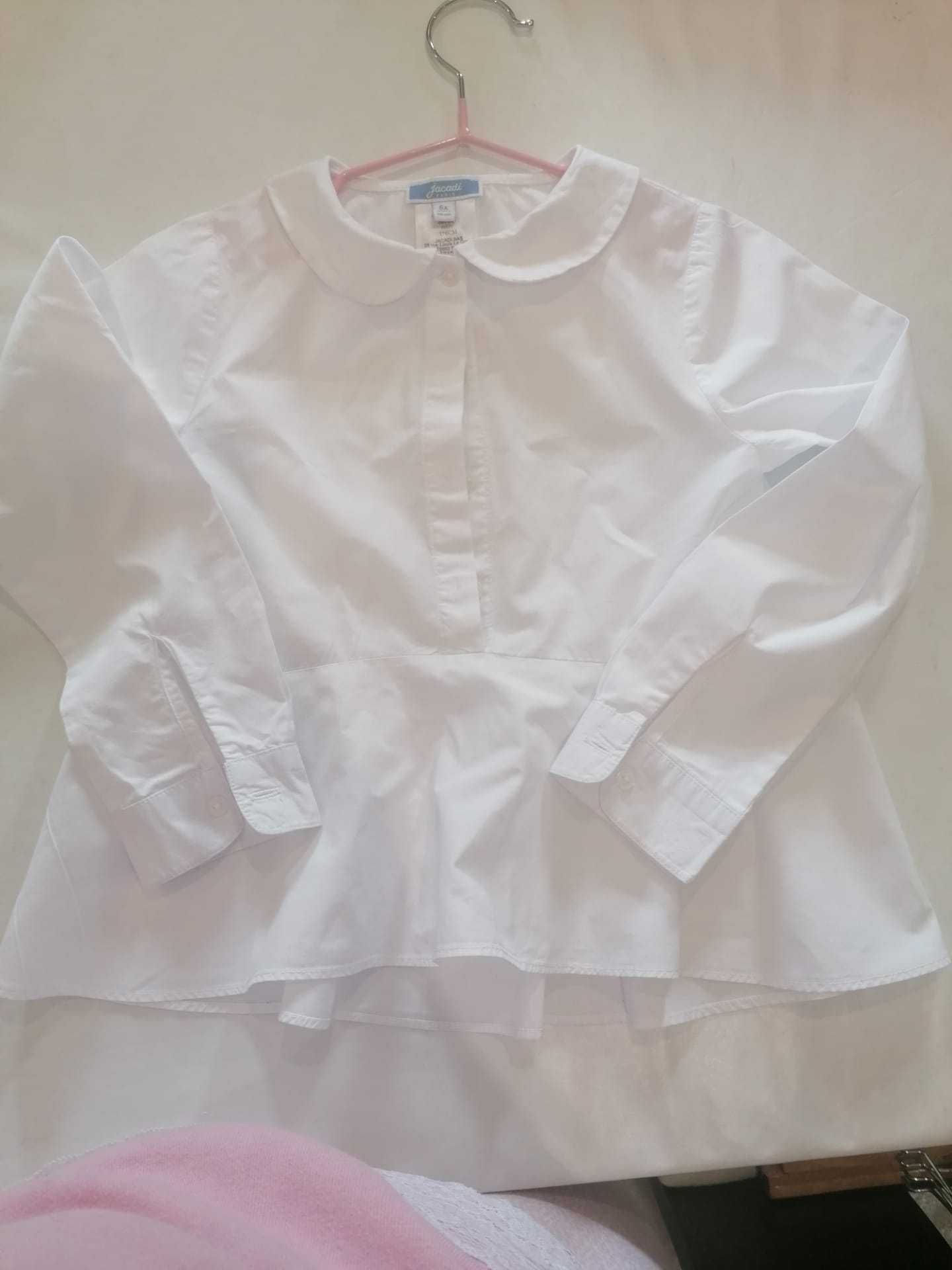 Vendo blusa branca Jacadi tamanho 6 anos em excelente estado