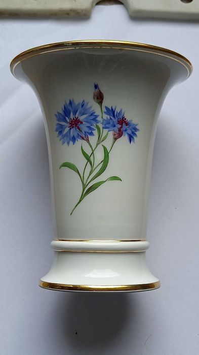 Wazon miśnia wzór kwiatowy sygnatura 1924 do 1933