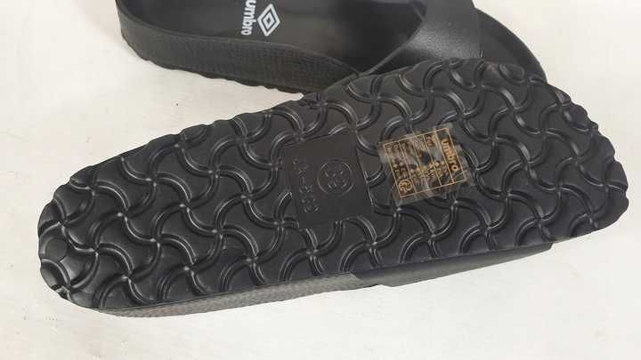 Umbro klapki basenowe rozmiar 39